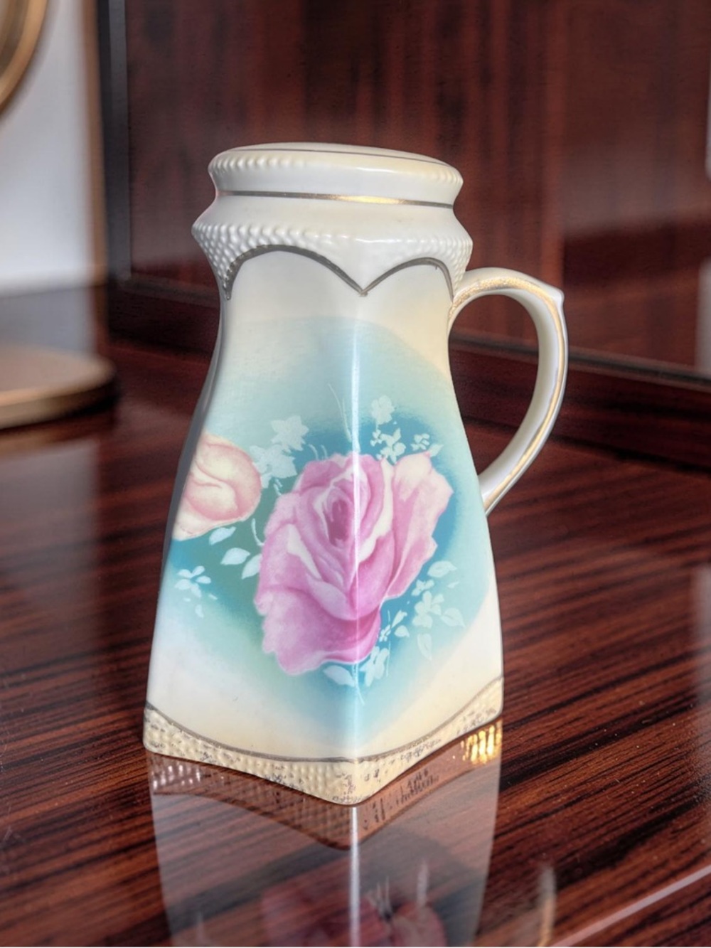 Royal Winton Grimwades Powder Shaker